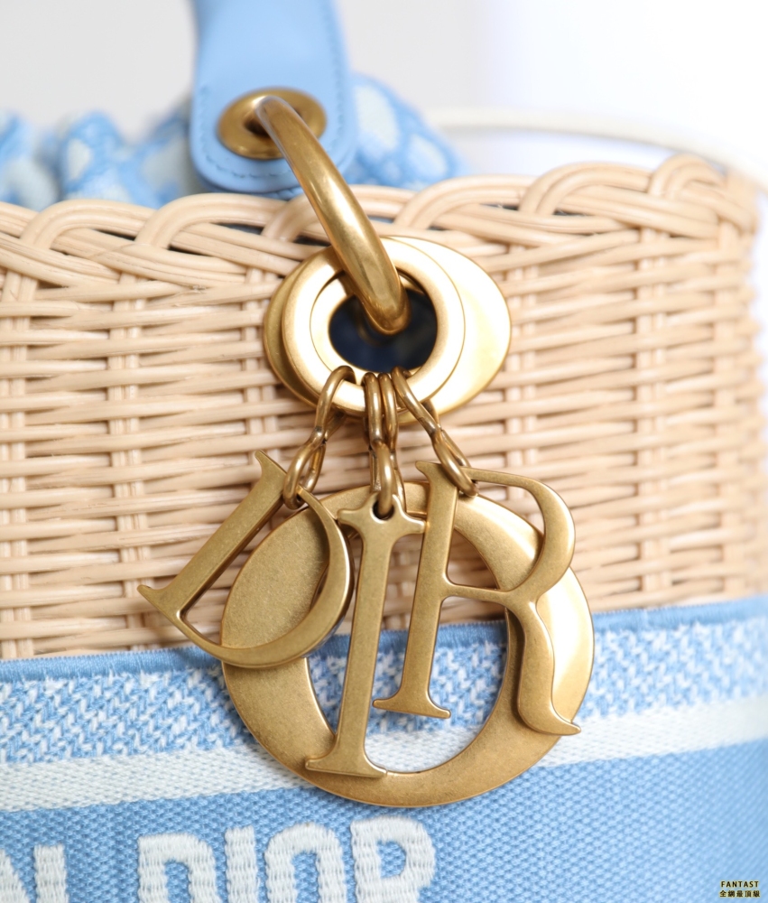 LADY DIOR 竹籃天藍色