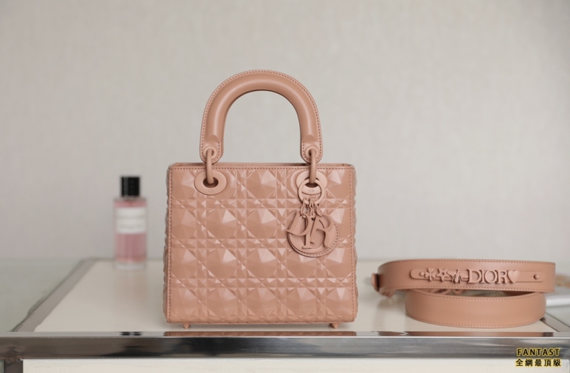 LADY DIOR  鑽石藤格紋 四格