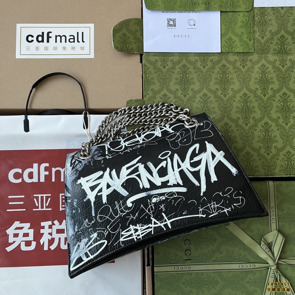 巴黎世家22年秋冬系列—Crush