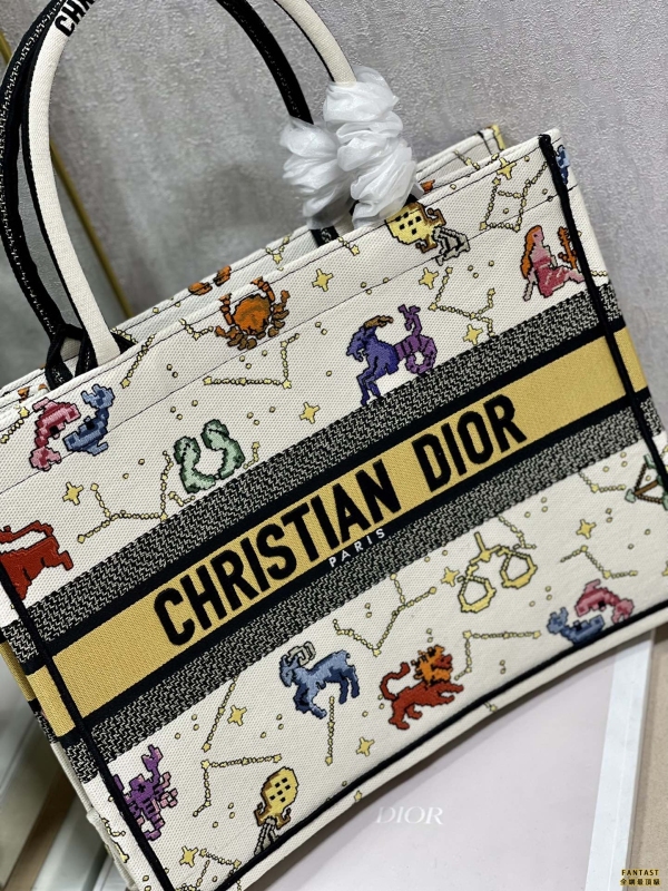 Dior book tote 购物袋 中號