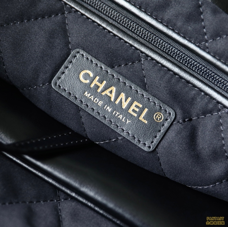 Chanel 22s|  黑色金扣 22bag小號