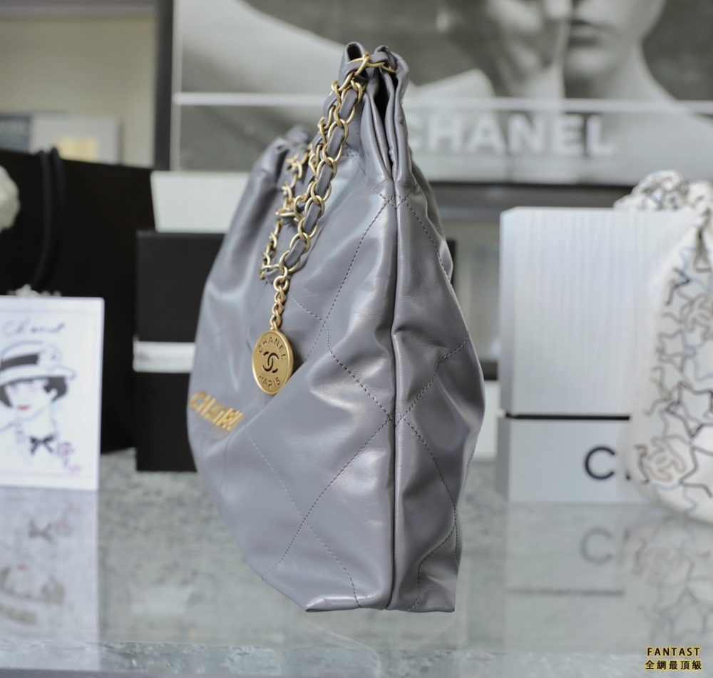 Chanel 22s|  灰色/金字  22bag 中號