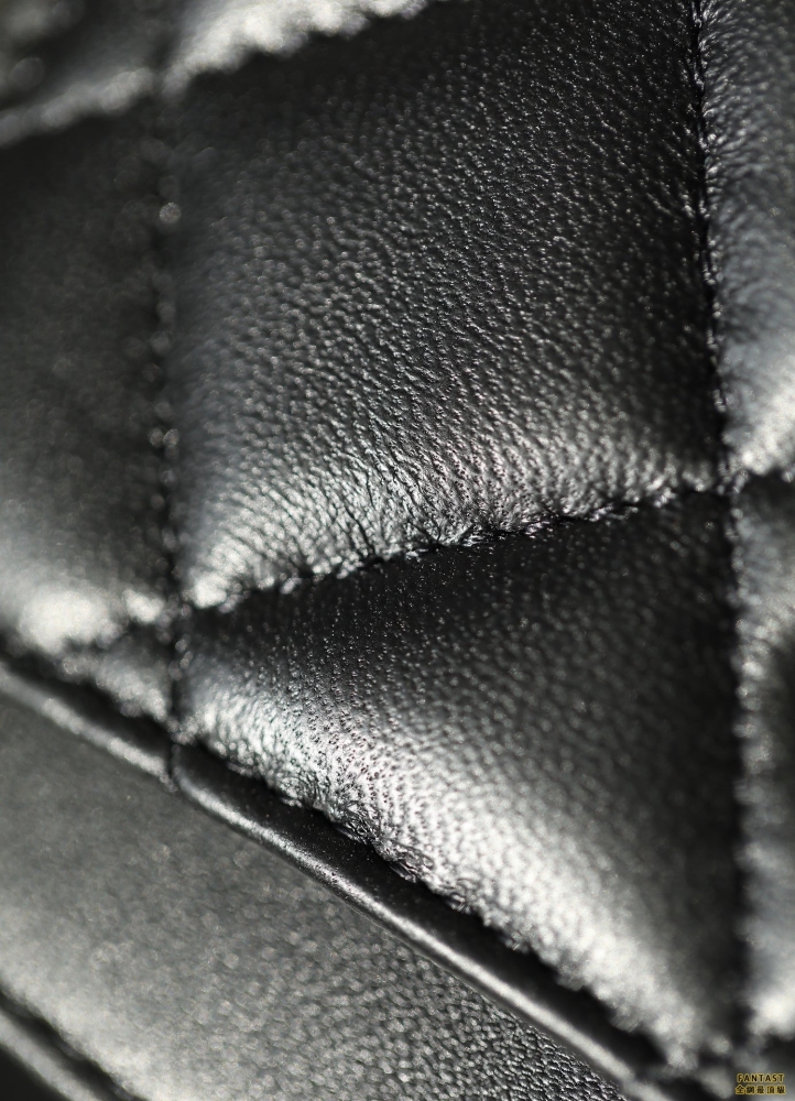 CHANEL CLASSIC 翻蓋零錢包 經典卡夾 細膩羊皮黑金