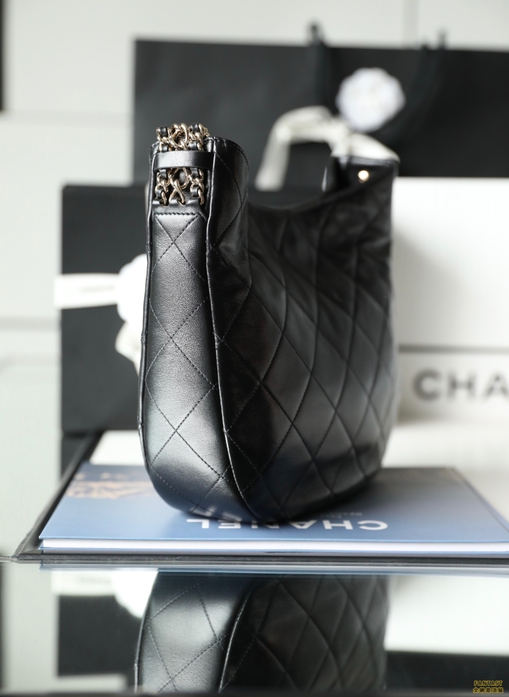 CHANEL 22P 春夏 Hobo腋下包 嬉皮包 黑色