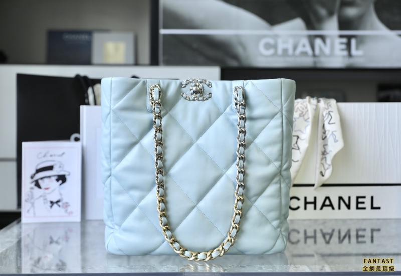 Chanel22/23秋冬 ShoppingBag19購物袋 淡藍