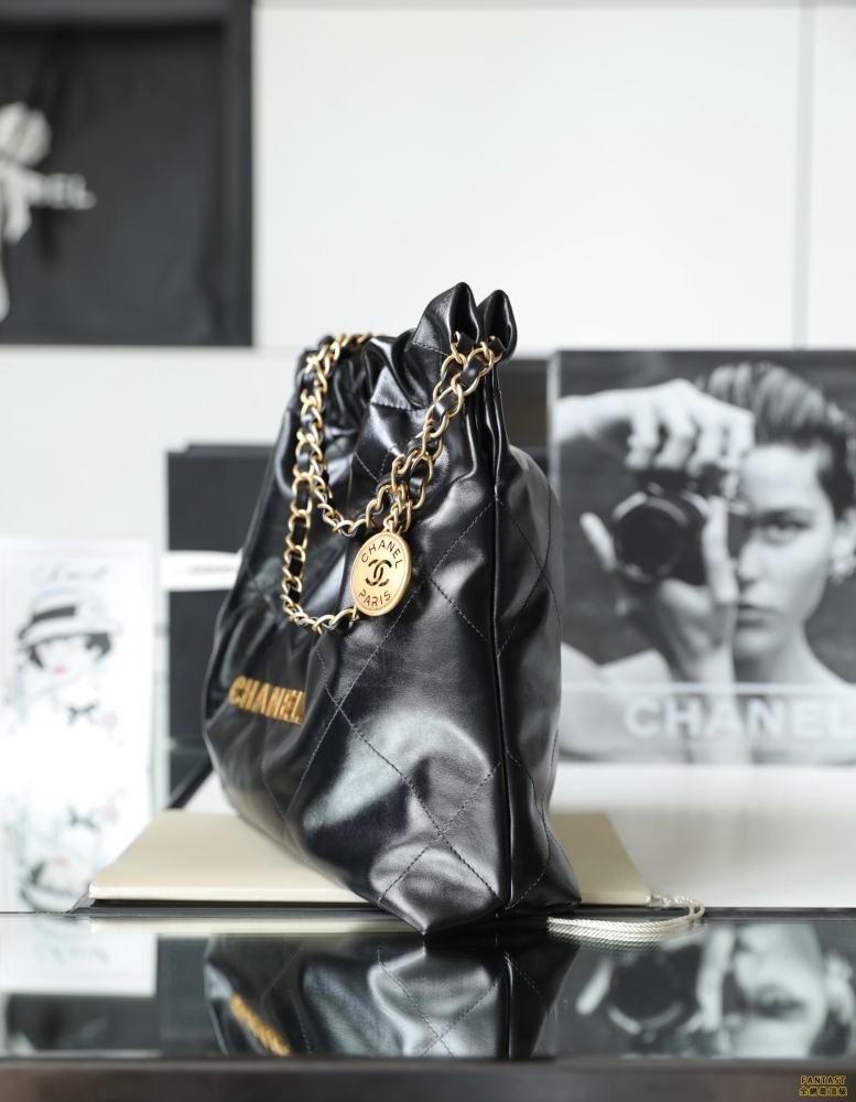 Chanel 22s|  黑色金扣 22bag小號