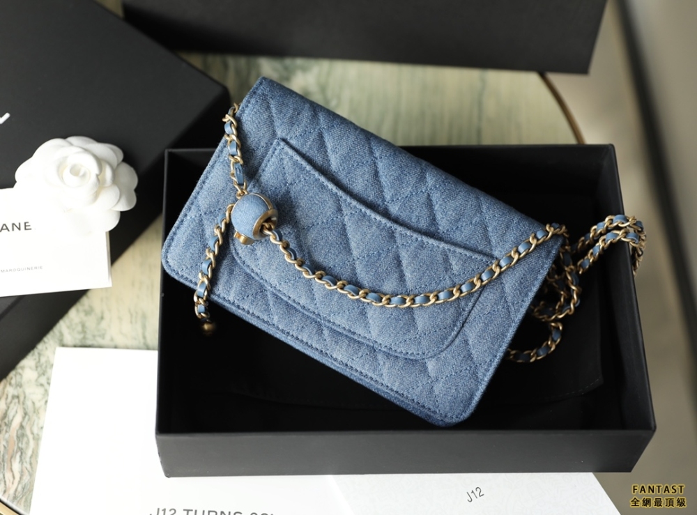 CHANEL 22c早春新款 Denim牛仔 鏈條金球WOC