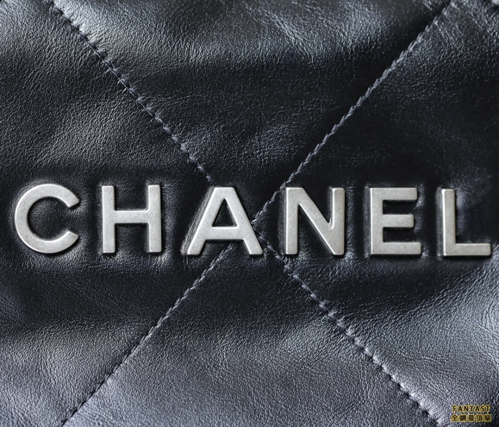 Chanel 22s|  黑色 22bag 中號