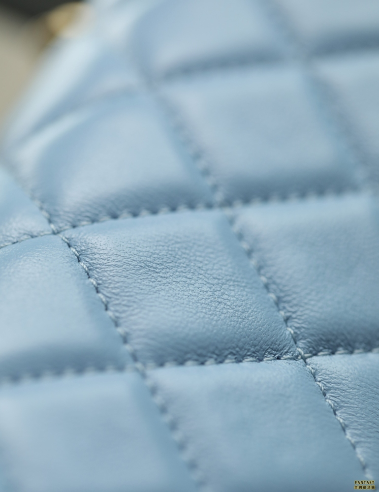 chanel編制金球包 22s |  大Mini 浅蓝