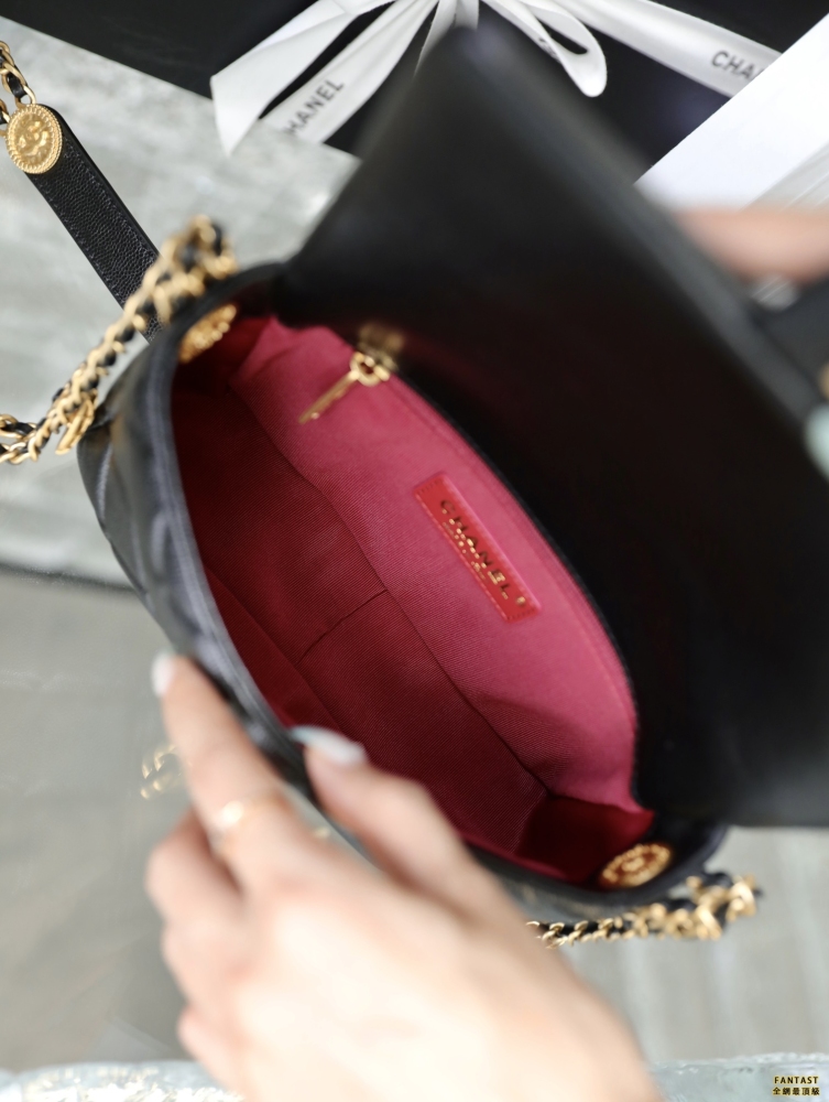 Chanel 22A手工坊｜ 金幣鏈條口蓋包 大mini黑色