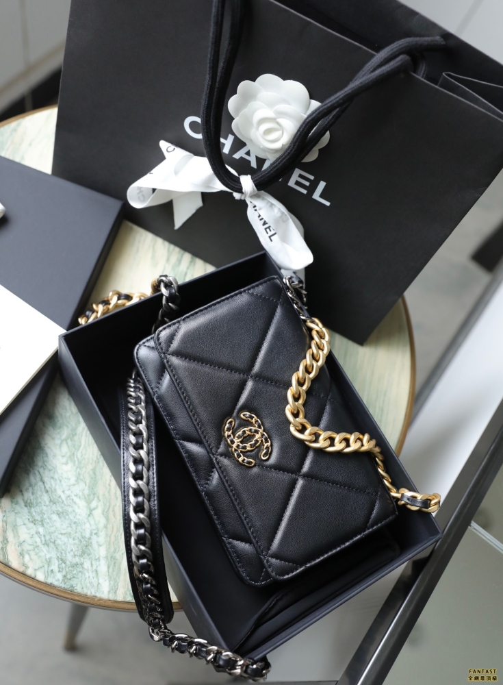 CHANEL22c早春新款 多色拼接鏈條19WOC黑金