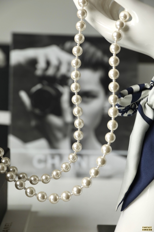 Chanel 22P｜春夏系列 珍珠鏈條小盒子包 粉色