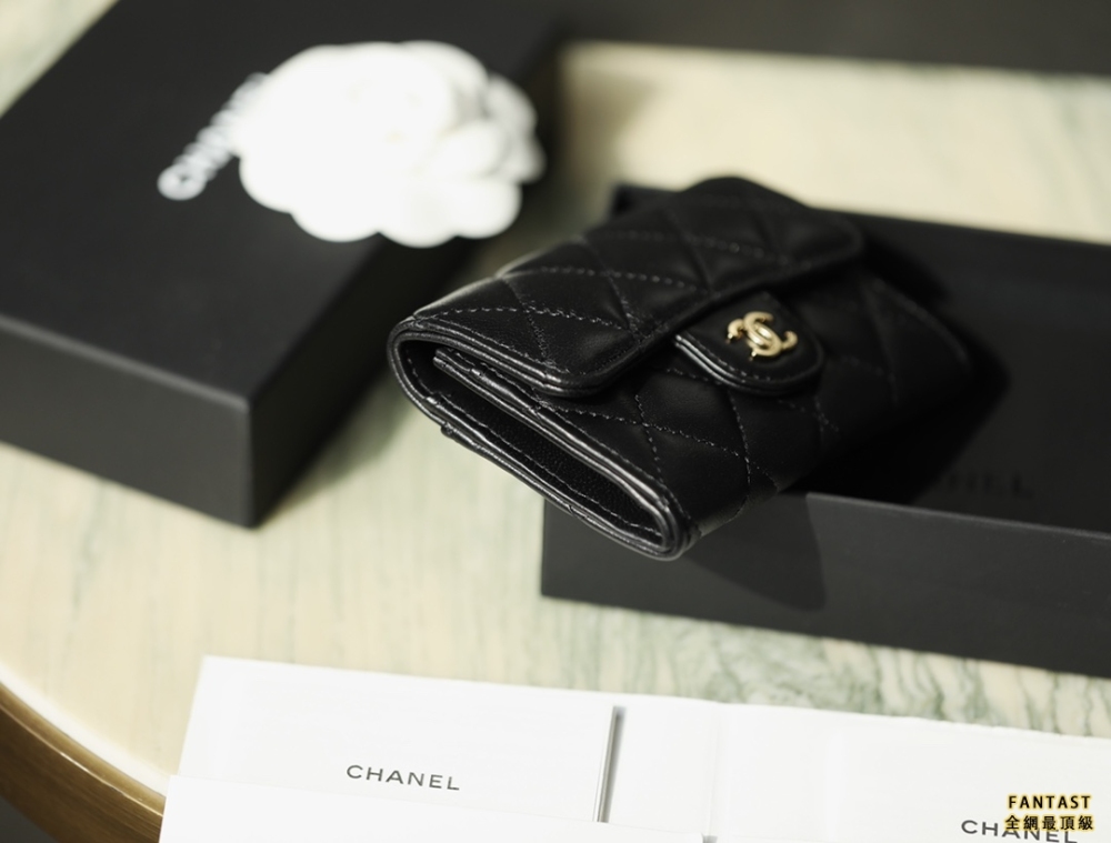 CHANEL CLASSIC 翻蓋零錢包 CF細膩羊皮卡套 黑金