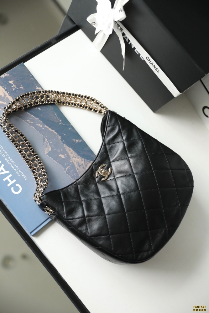 CHANEL 22P 春夏 Hobo腋下包 嬉皮包 黑色