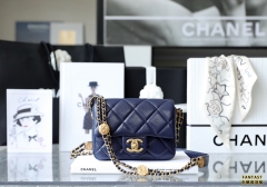 Chanel 22A手工坊 金幣口蓋包 mini藍色