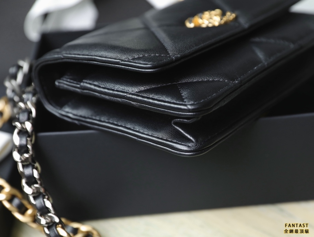 CHANEL22c早春新款 多色拼接鏈條19WOC黑金