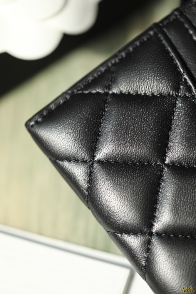 CHANEL CLASSIC 翻蓋零錢包 經典卡夾 細膩羊皮黑金