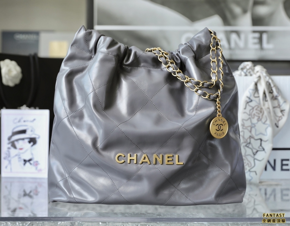 Chanel 22s|  灰色/金字  22bag 中號