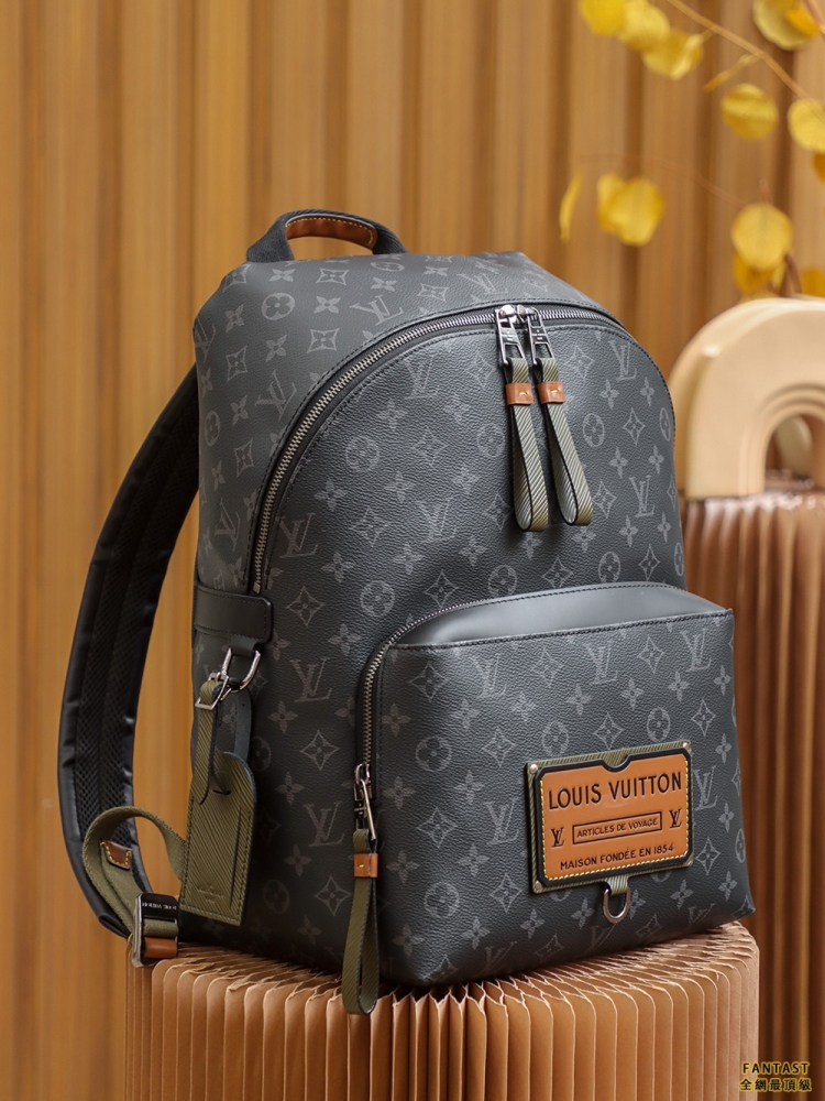 LV 路易威登 DISCOVERY 雙肩包  M45218