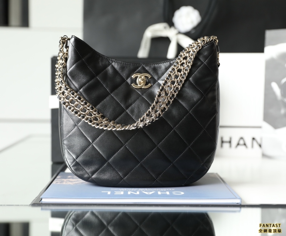 CHANEL 22P 春夏 Hobo腋下包 嬉皮包 黑色