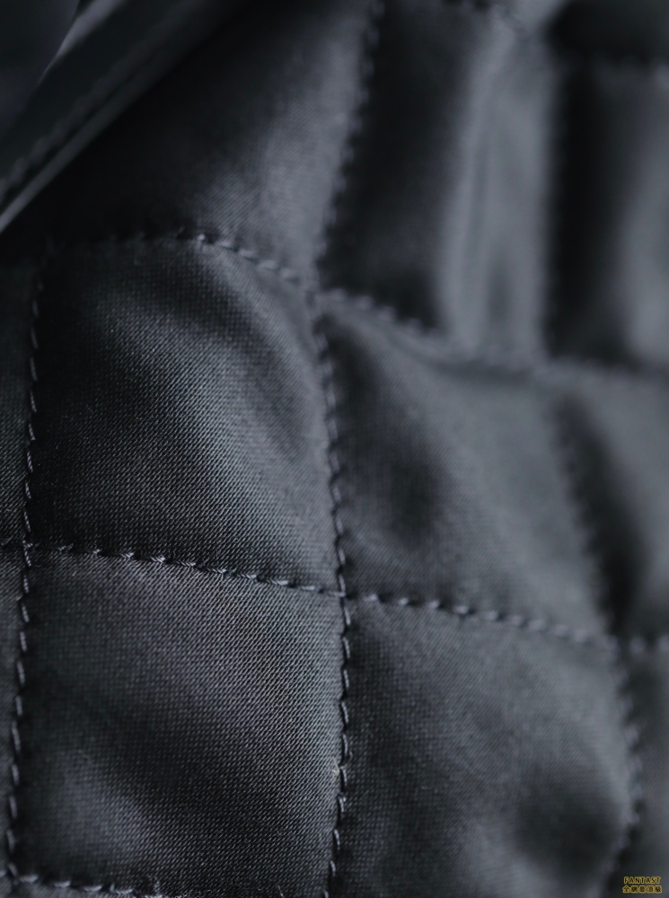 Chanel 22s|  黑色白扣 22bag大號