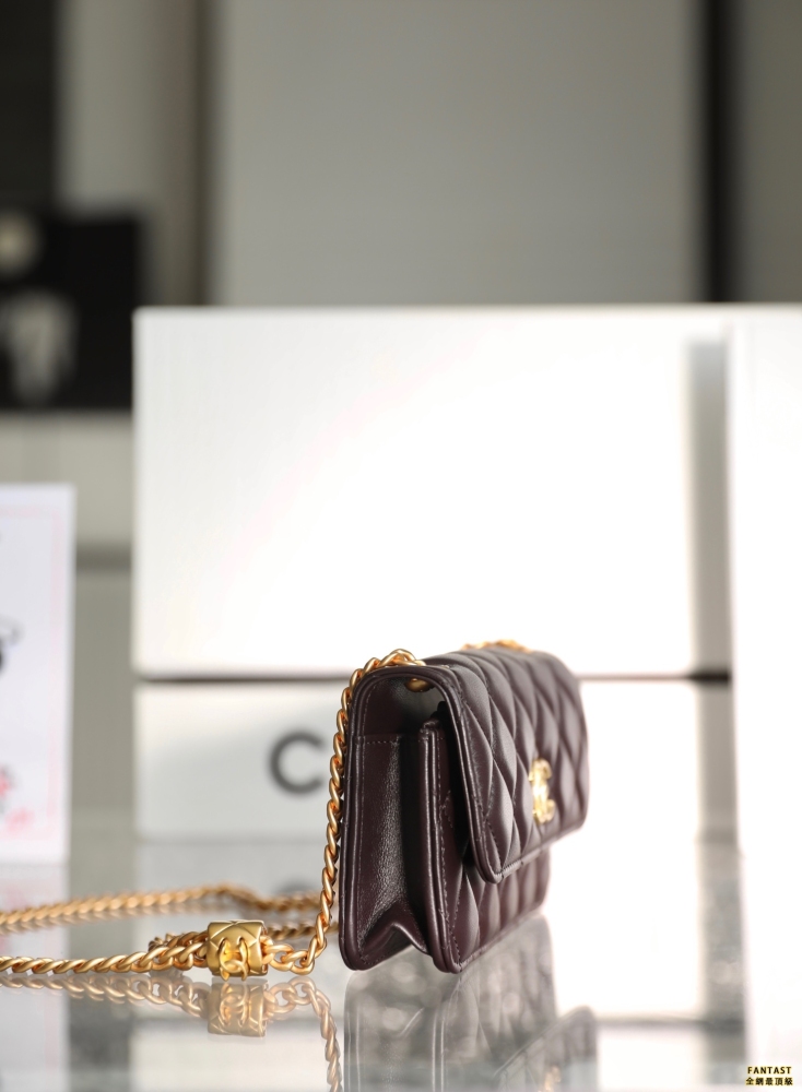 Chanel 22k秋冬 小金柱調節鏈手機包 深棕