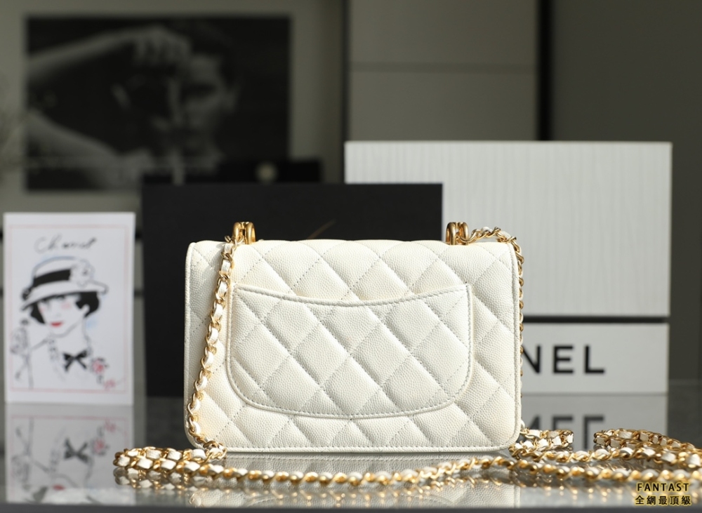 Chanel 22K秋冬 手提鏈條woc 白色
