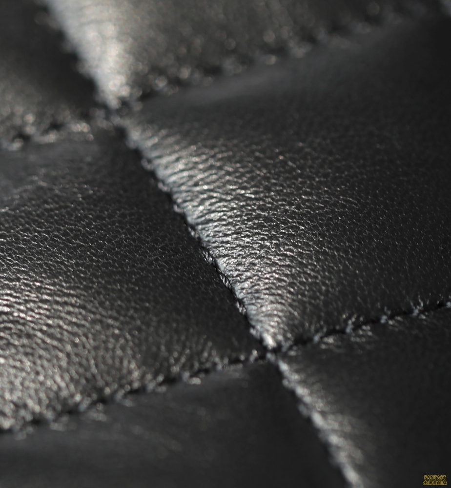 Chanel 22K秋冬 小金柱調節鏈口蓋包小號 黑色 