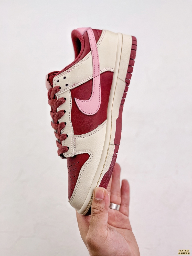 Dunk Low 「Valentine』s Day」 櫻桃情人節