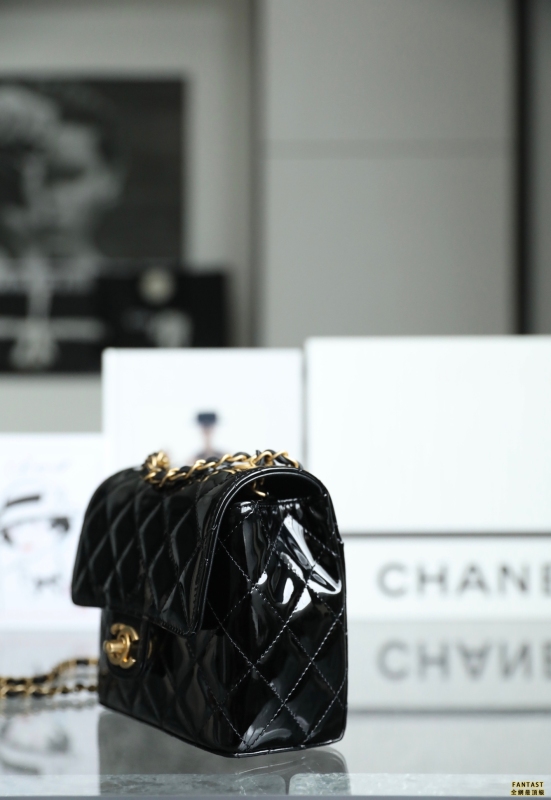 Chanel 22k秋冬 Mini口蓋包/方胖子 漆皮黑色 