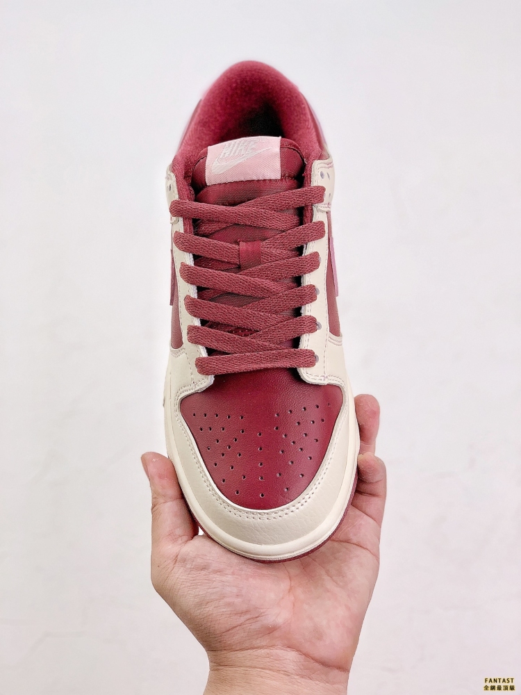 Dunk Low 「Valentine』s Day」 櫻桃情人節