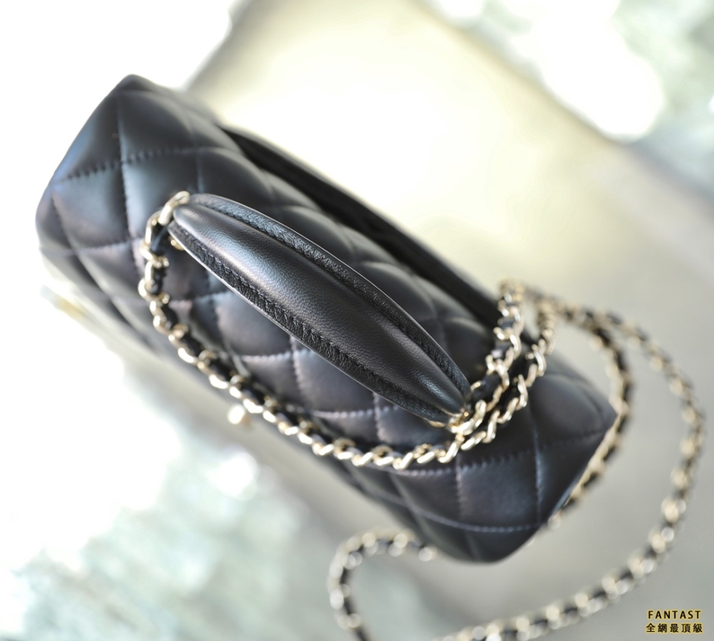 Chanel 22A手工坊 Mini口蓋CF手提包 黑色 