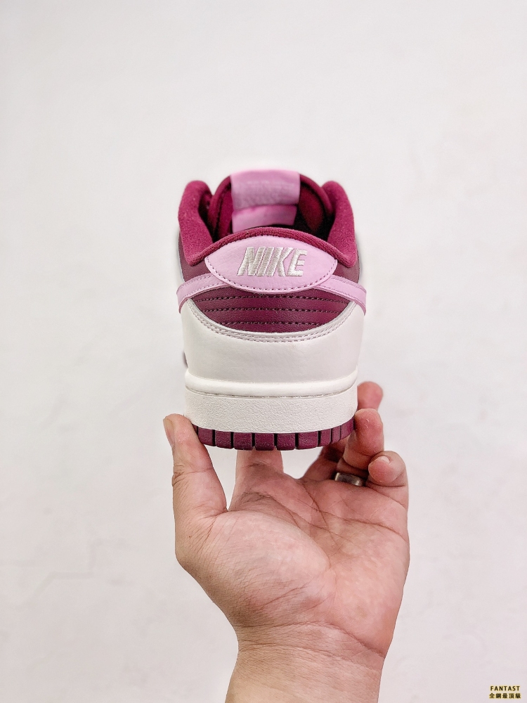 Nike Dunk Low 「Valentine』s Day」 櫻桃情人節