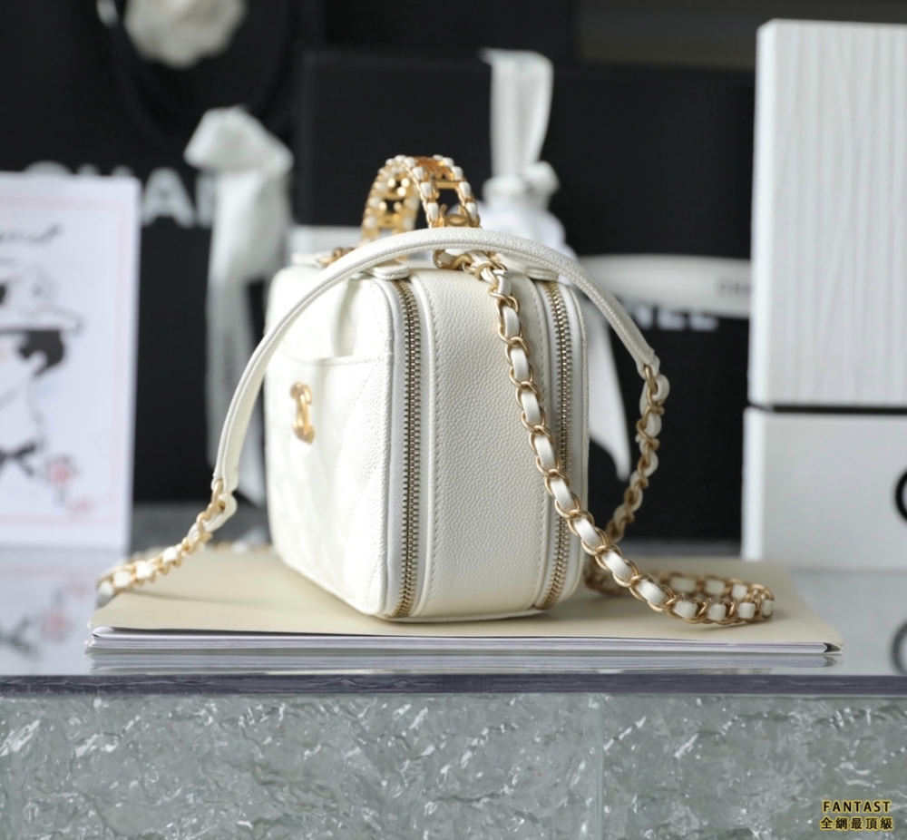 Chanel 22s相機包 小號 Vanity case手柄相機包 白色 