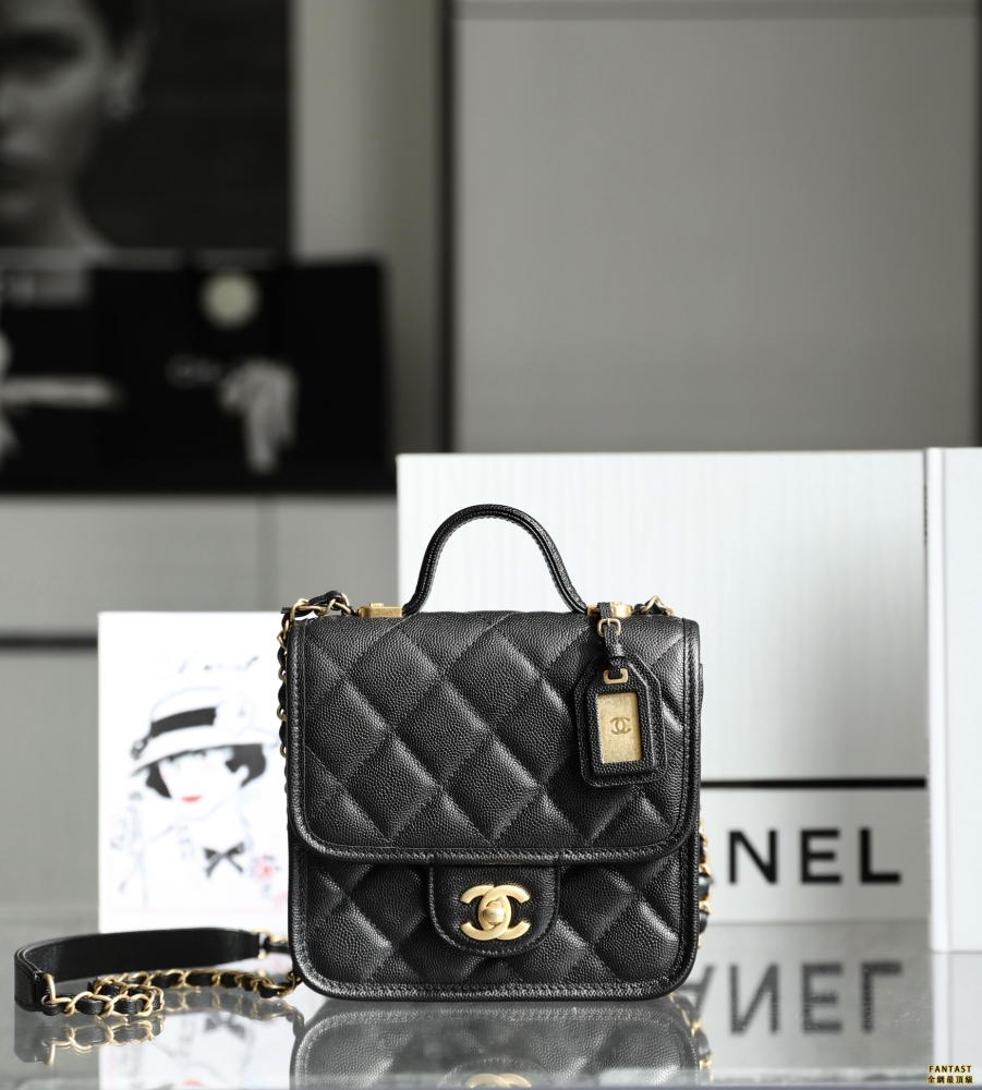Chanel 22K秋冬 手柄口蓋包/郵差包 黑色