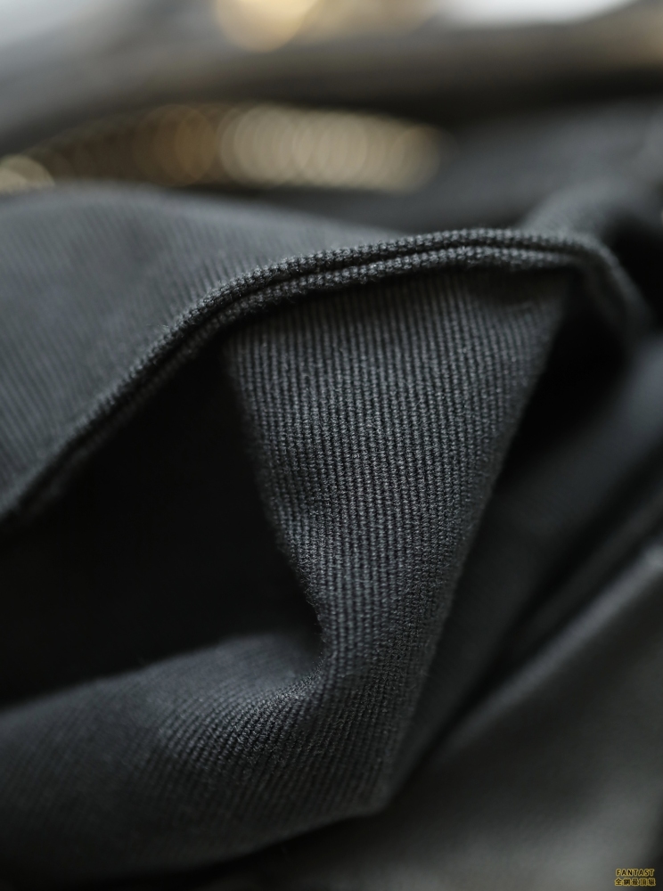 Chanel 22K秋冬 hobo腋下包/嬉皮包 黑色