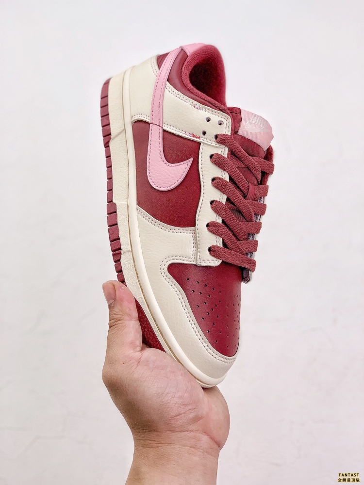 Dunk Low 「Valentine』s Day」 櫻桃情人節