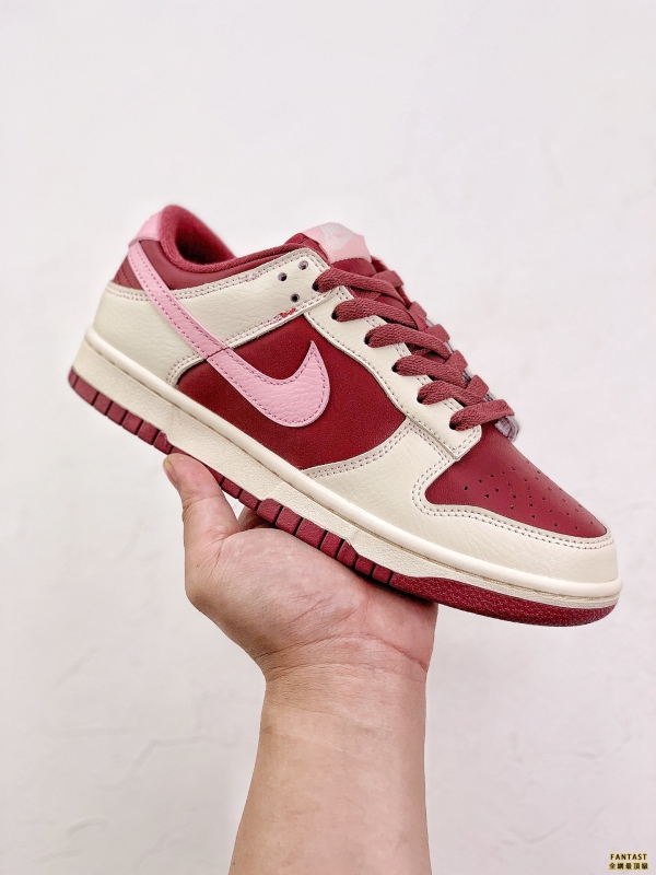 Dunk Low 「Valentine』s Day」 櫻桃情人節