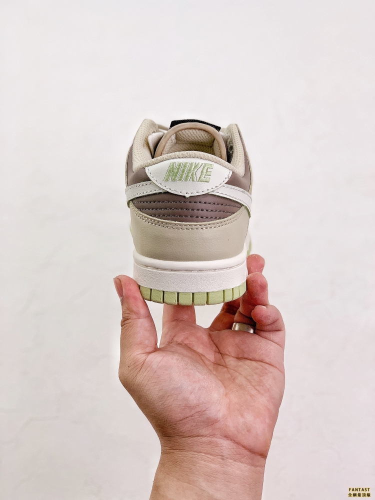 NIKE DUNK SB LOW 淺白棕