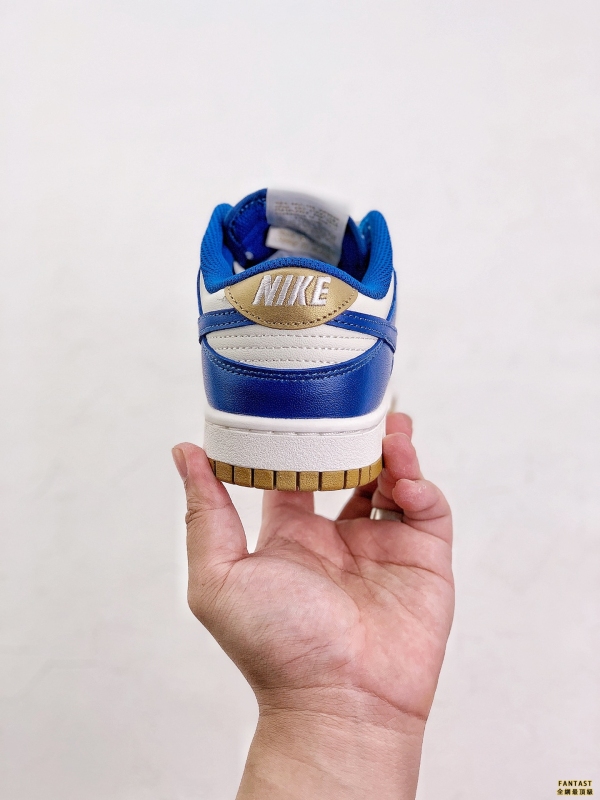 ​​​​​​​NIKE DUNK SB LOW 藍白金