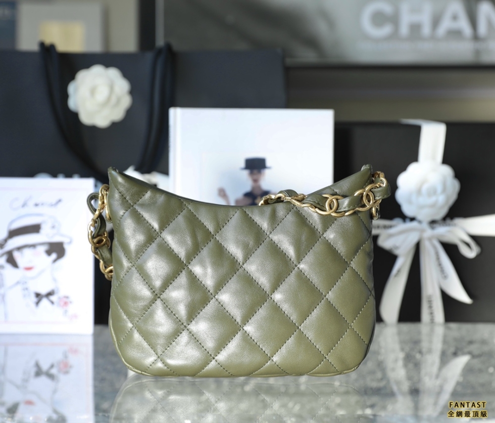 Chanel 22K秋冬 hobo腋下包/嬉皮包 古巴綠