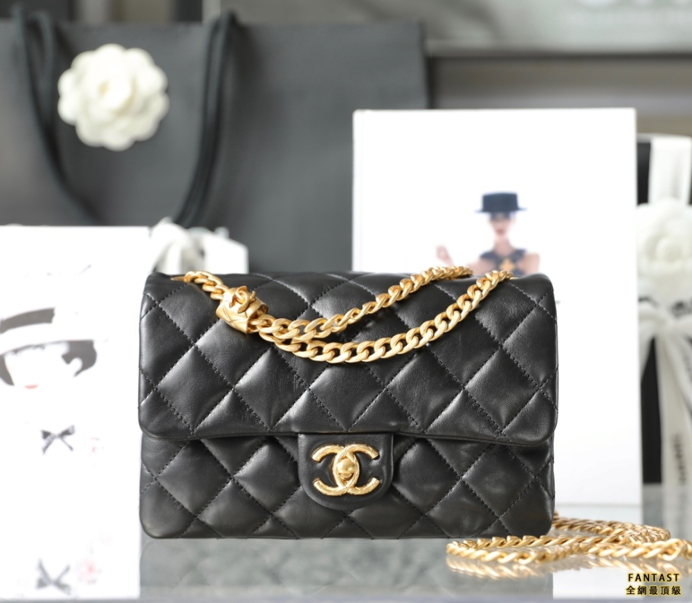 Chanel 22K秋冬 小金柱調節鏈口蓋包小號 黑色 