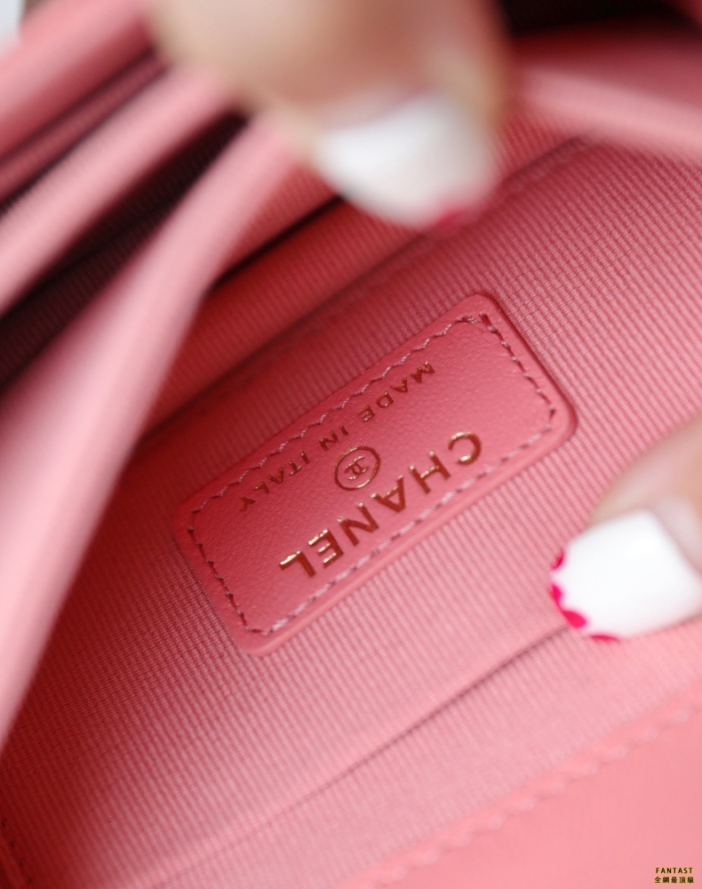 Chanel 22A手工坊系列 Mini手柄鏈條小包 粉色