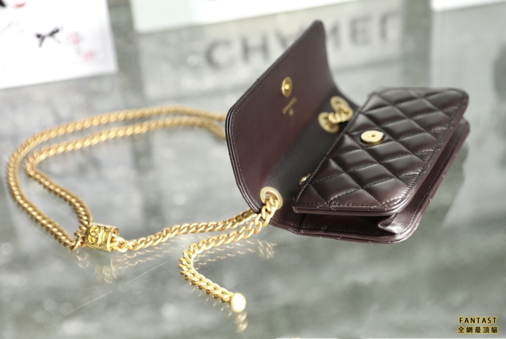 Chanel 22k秋冬 小金柱調節鏈手機包 深棕