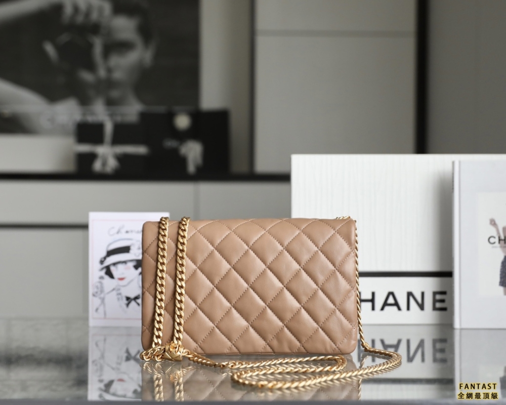 Chanel 22K秋冬 小金柱調節鏈口蓋包大號 奶茶色 