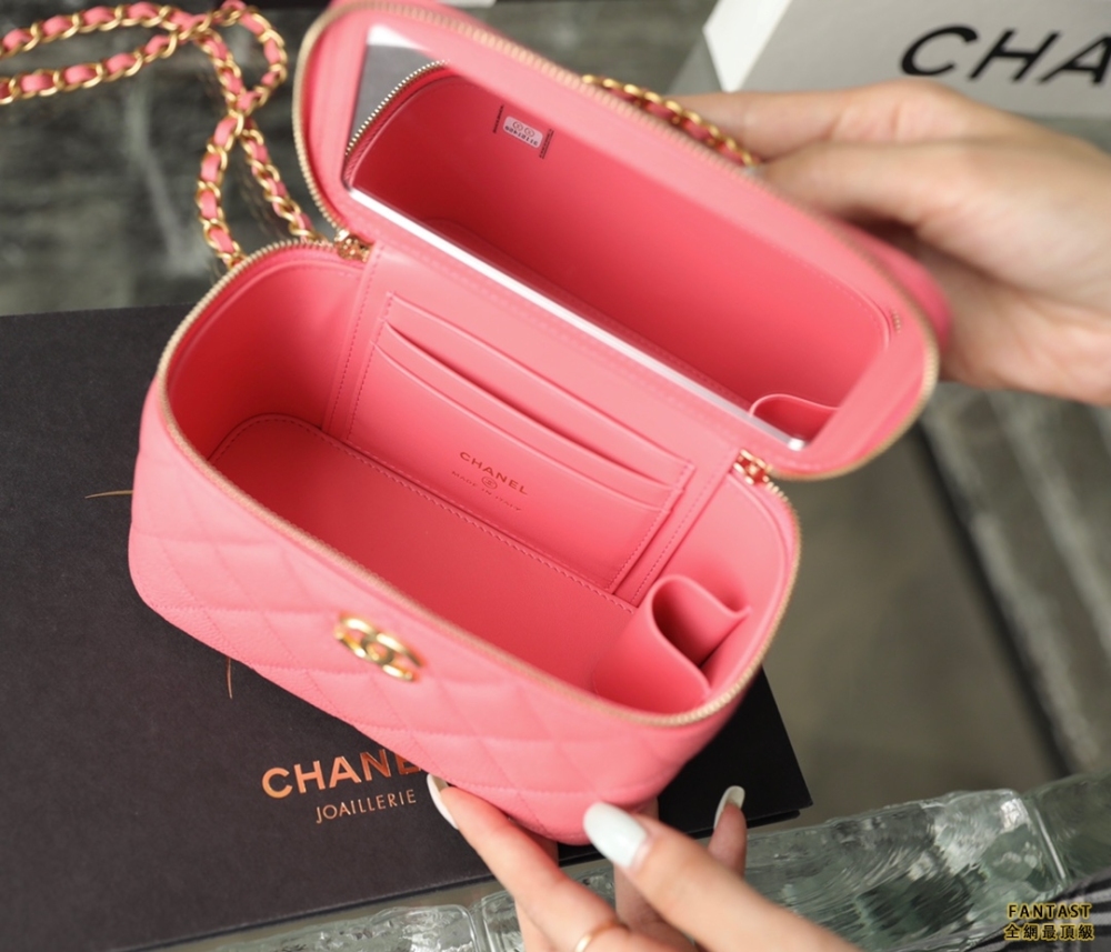 chanel 22s｜字母手柄長盒子 復古手腕化妝盒子 珊瑚粉