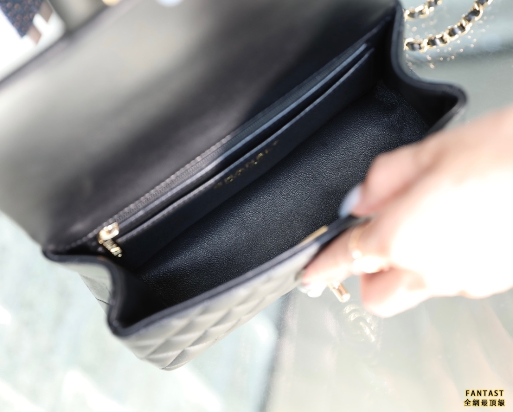 Chanel 22A手工坊 Mini口蓋CF手提包 黑色 