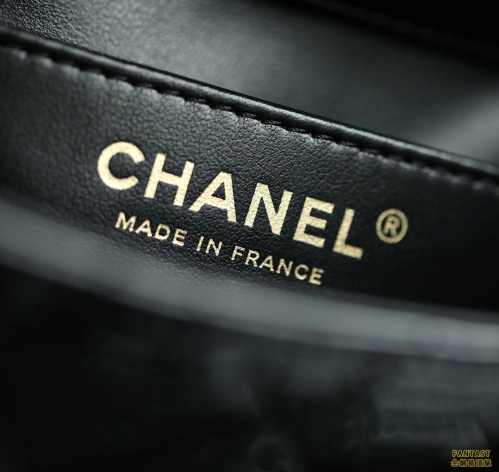 Chanel 22k秋冬 Mini口蓋包/方胖子 漆皮黑色 