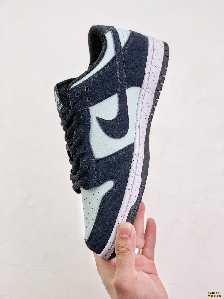 Nike SB Dunk 「Barely Green」 小鉆石