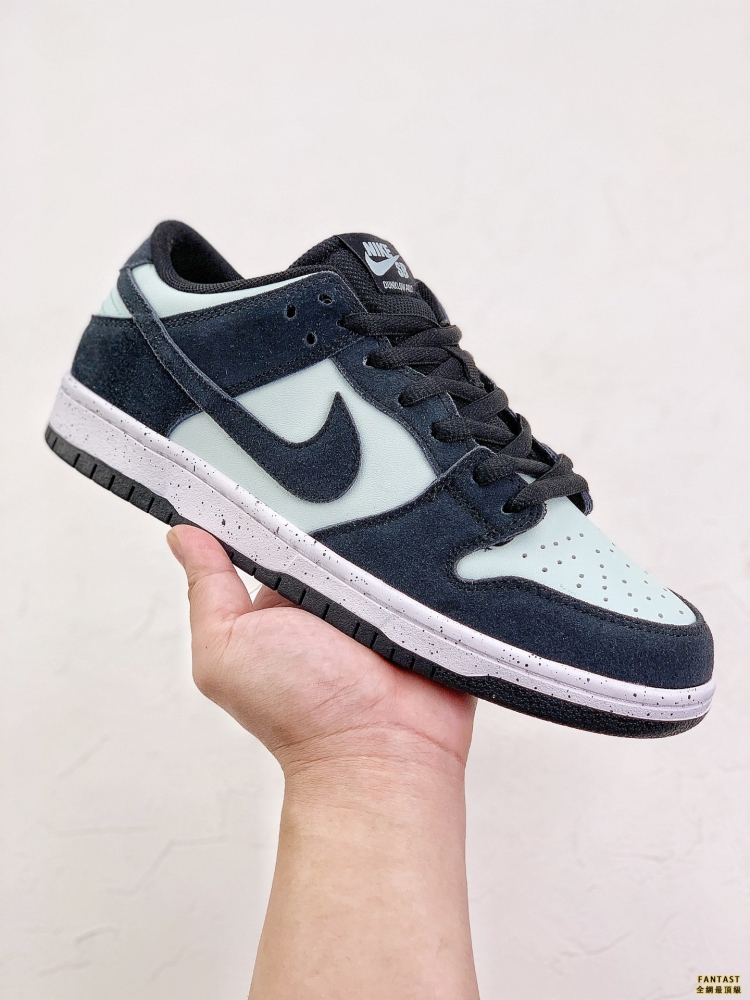 Nike SB Dunk 「Barely Green」 小鉆石
